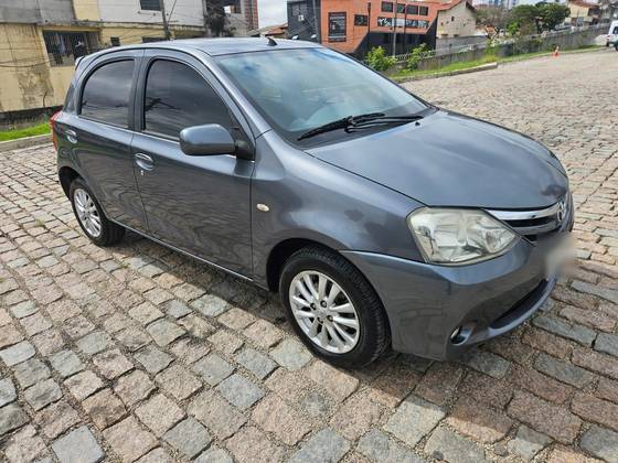 TOYOTA ETIOS 1.5 XLS 16V FLEX 4P MANUAL